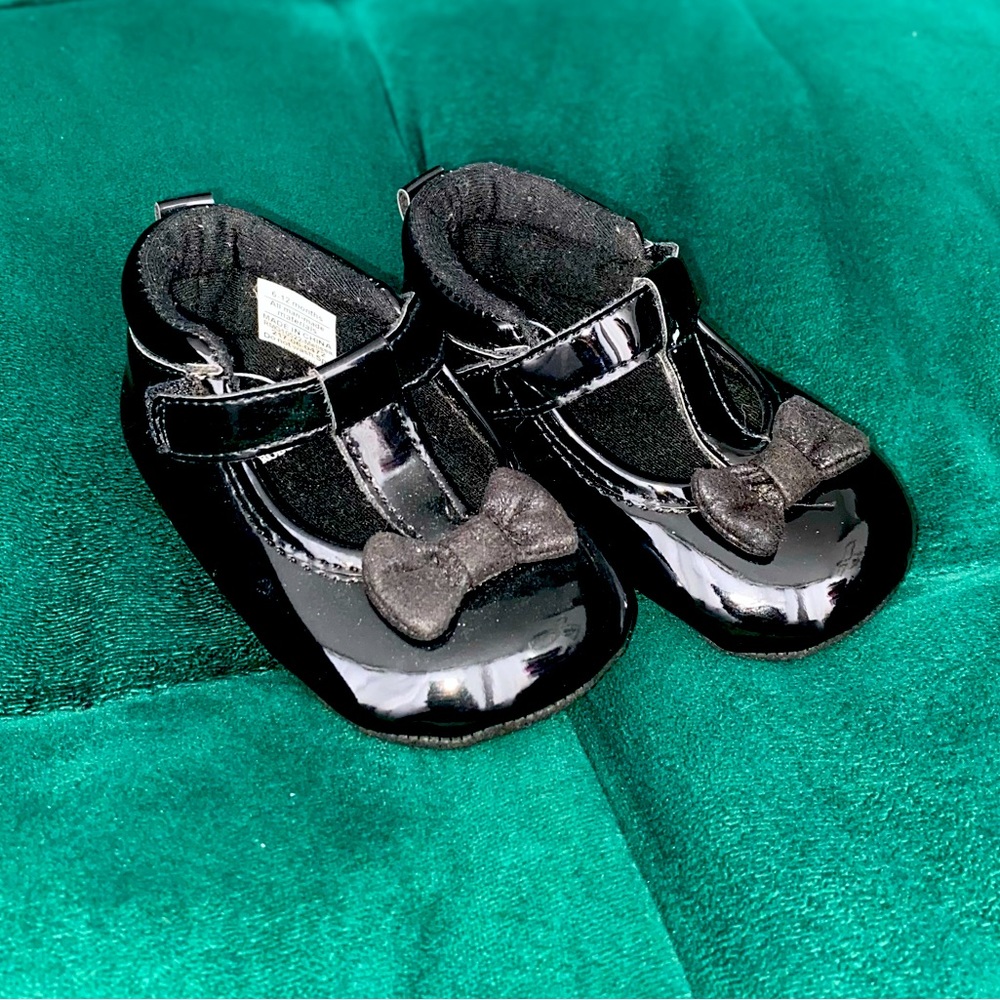 Robeez black leather shoes 6-12 months NWOT